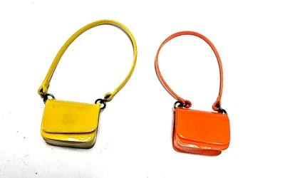 LOTE VINTAGE MOD BARBIE FRANCIE MUÑECA PATRÓN BOLSO DE HOMBRO A PRESIÓN AMARILLO ORG Foto 1 de 4