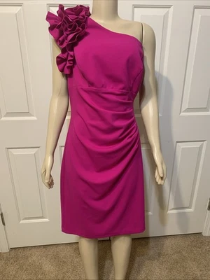 Vestido para mujer Xscape rosa de un hombro crepé talla 14 $248 Foto 1 de 4