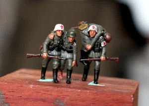 WW2 1/72 TANK 1:72 GERMANY soldier Medic group ZVEZDA Diorama toy - Picture 1 of 6