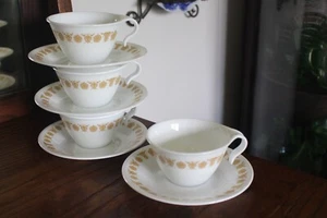 Set of 4 Vintage Butterfly Gold Corelle Coffee Cups w/ Hook Handle & Saucers - Picture 1 of 6