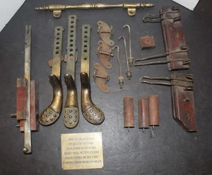 Vintage ausgefallener Stil aufrecht/vertikal Klavier Pedal Set mit Hardware und mehr!! - Bild 1 von 8