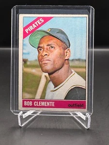1966 TOPPS! ROBERTO CLEMENTE! PITTSBURGH PIRATES! #300 EX-NM! - Picture 1 of 2