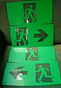 4 x GREEN PERSPEX EXIT SIGNS 32 X 16 CM FREE POST - Foto 1 di 4