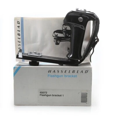 [FedEx] HASSELBLAD Flashgun bracket 1 45072 for 500C/M and 2000 - Image 1 of 4