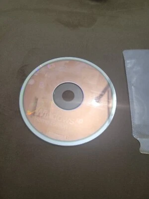 Genuine MICROSOFT WINDOWS XP Home  Edition cd  oem - Image 1 of 2