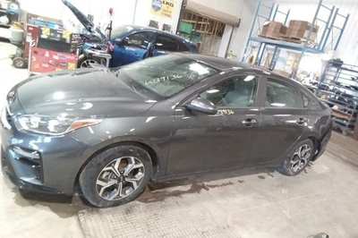 2021 起亚 Forte 变速器原始设备制造商 27K 英里 - LKQ394432568 — 第 1/4 张图片