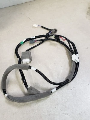 Genuine Honda Wiring Harness Phone Charger Attachment 08U58-T2A-3001 - Image 1 of 4