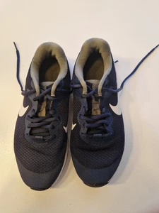 Nike Jungs Sportschuhe Gr.36,5 gebraucht - Bild 1 von 3