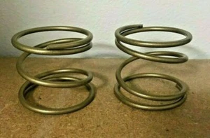 Lote de 2 resortes de compresión de choque Works Performance de 2,5" de largo 65 libras .200 cables - Imagen 1 de 1
