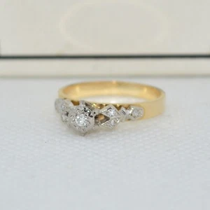 18ct Solid Yellow Gold Stamped 18CT Natural Diamond Ring Vintage Almost 3g - Picture 1 of 6