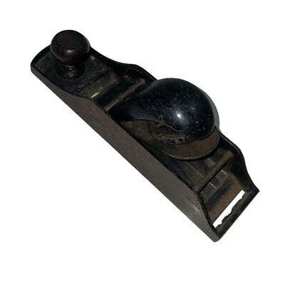 Stanley No. 130 Vintage double edged block plane tool.  Good used condition. - Image 1 of 4