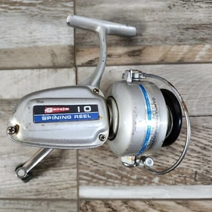 Vintage ABU Garcia Spinnrolle 10 getestet & funktioniert mit Linie - Bild 1 von 8