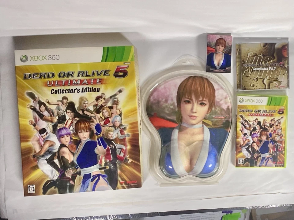 DEAD OR ALIVE 5 Ultimate Collector's Ed. XBox 360 Game KASUMI Mouse pad casds CD - Image 1 of 4