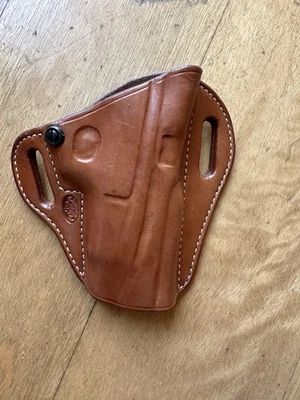 Funda de cuero para silla de montar el paso Crosshair OWB Springfield XD9�114,00 Foto 1 de 3