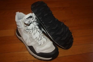 New In Box The North Face Women Activist Mid Futurelight Hiking Boots SHIP FREE - Picture 1 of 6