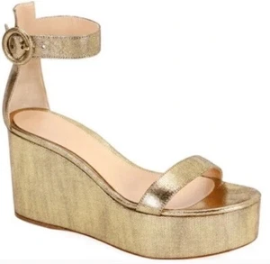 Nuevas Sandalias GIANVITO ROSSI $900 Antiguas Plataforma de Cuña de Oro Hechas Italia UE 37.5 - Imagen 1 de 10