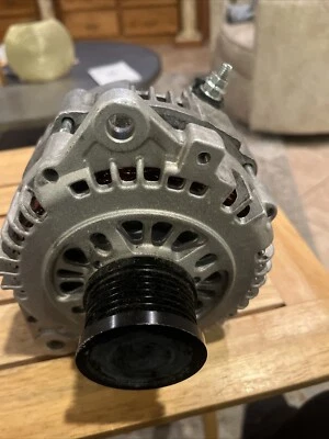 ALTERNADOR para Nissan Pathfinder V6 3.3L 1996-1997 Foto 1 de 4