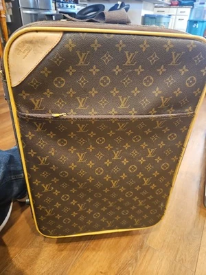 LOUIS VUITTON CARRY ON NO TAGS PRE-OWNED  15"x 9" X22" - Image 1 of 4