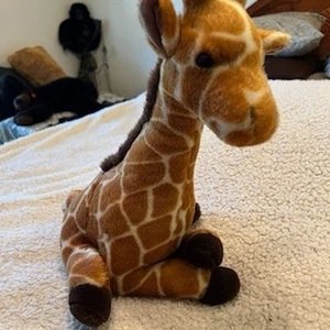 Peluche Toys R Us Jirafa Peluche Mediano Marrón Lavable 14-24" - Imagen 1 de 10