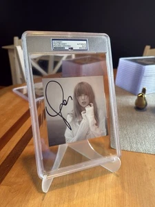 Taylor Swift The Tortured Poets Department Signed Autograph PSA Encapsulated - Picture 1 of 1