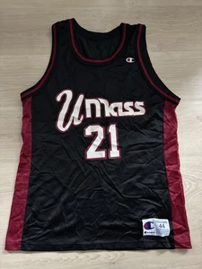 Maglia nera basket vintage Champion UMASS College #21 taglia 44 Marcus Camby - Foto 1 di 6