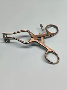 Karl Storz 220211 Plester Retractor With 2x2 Sharp Prongs - Picture 1 of 4
