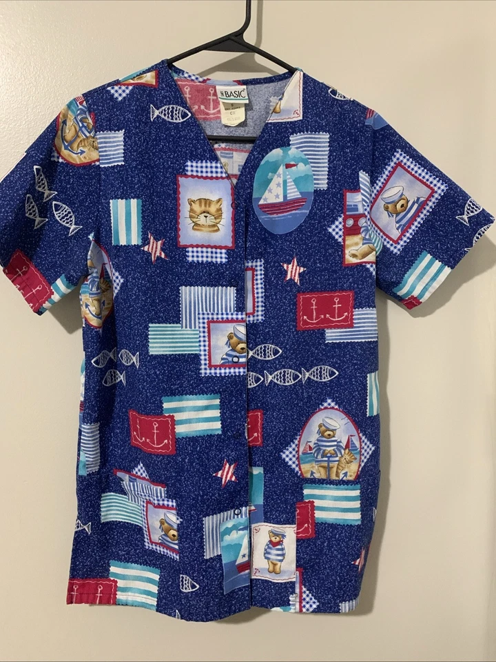 SCRUB UNIFORM TOP   SMALL   Cat Nautical Pattern  SIMPLY BASIC Brand  Snap Front - Image 1 of 4