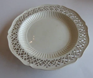 joli assiette Faïence anglaise XIXe Reticulate Creamware Leeds / Wedgwood ? - Imagen 1 de 5
