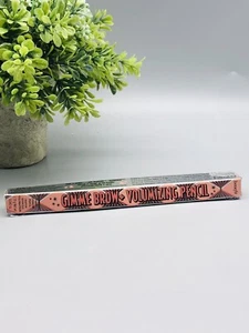Lápiz voluminizador Benefit Gimme Brow+ # 2,75 castaño rojizo cálido tamaño completo nuevo en caja - Imagen 1 de 4