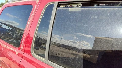 98-03 Dodge Durango Pasajero Derecha Ventilación Trasera Ventana Puerta Trasera Vidrio con Marco Foto 1 de 2