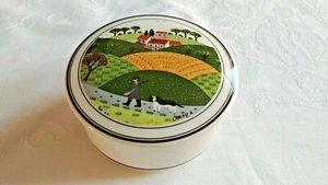 Villeroy and Boch Design Naif Laplau w/Dog - Covered Candy/Trinket Dish 4" - Picture 1 of 3