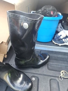 New - Women’s Ugg Shaye Black Glossy Finish Tall Rubber Rain Boots Size 9 new - Picture 1 of 8