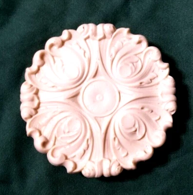 Roseta medallón pétalo techo plástico neoclásico ornamentado de colección MCM 6" acanto Foto 1 de 4