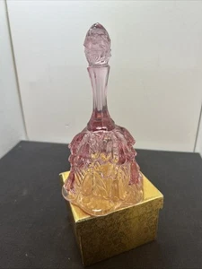 Fenton Pflaume lila rosa irisierendes Glas Maiglöckchen Glocke - Bild 1 von 5