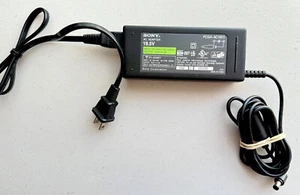 Sony PCGA-AC19V1 19.5V AC DC Adapter Charger 100-240V - 3A 91-55997 Original - Photo 1/2