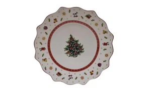 Villeroy & Boch Toy's Delight White Salad Plate 9 1/2" Christmas Scalloped Edge - Picture 1 of 3