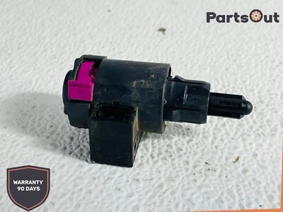 2009-2012 Audi Q5 Brake Light Lamp Pedal Stop Sensor Switch 914689963 OEM - Image 1 of 4