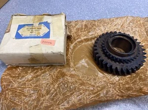 1st gear 32 teeth Triumph 153803 - Picture 1 of 5