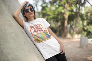 Camiseta unisex Let's Plant Some Trees 420 - Imagen 1 de 17