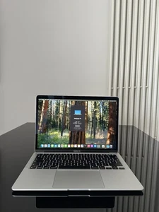 MacBook Air 2020 | Chip Apple M1 | Come Nuovo - Solo 65 Cicli - Zdjęcie 1 z 6