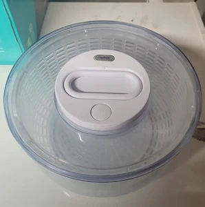 ZYLISS Easy Spin Salad Spinner Clear and White Pull Cord style - Picture 1 of 2