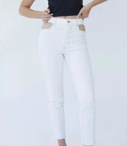 NWT Playboy High Waisted Cutout Pocket Jeans White Size 23 Logo Denim Pants - Picture 1 of 7