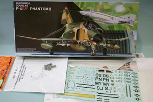 Fujimi McDonnell Douglas F-4E/F PHANTOM II maquette + acc Quickboost 72105 1/72 - Photo 1/6