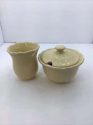 Juego de azucarero crema festoneada de gres vajilla amarilla Corningware Foto 1 de 4
