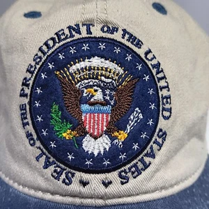 Washington DC Seal of President United States Donald Trump American Flag Eagle - Picture 1 of 9