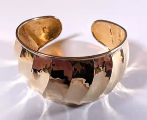 VERONESE 18ct Gold Vermeil over 925 Sterling Silver Hammered Wave Cuff Bracelet - Picture 1 of 6