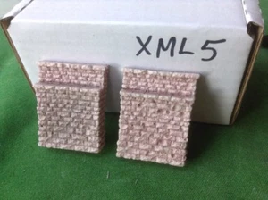 a pair of N scale, N gauge stone bridge abuttments - *single track * painted - Picture 1 of 5
