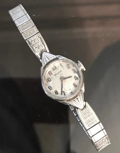 DAMEN VINTAGE BULOVA UHR LÄUFT GUT HÄLT DIE ZEIT! 17 JUWEL SCHWEIZER UHRWERK LOT 36 - Bild 1 von 4
