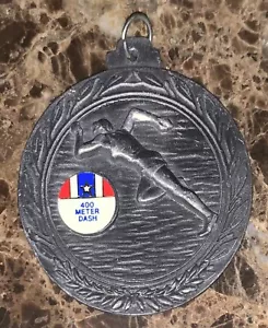 400 Meter Armaturenbrett Rennmedaille nur kein Schlüsselband silberfarbene Strecke & Feld 2,5 Zoll - Bild 1 von 2