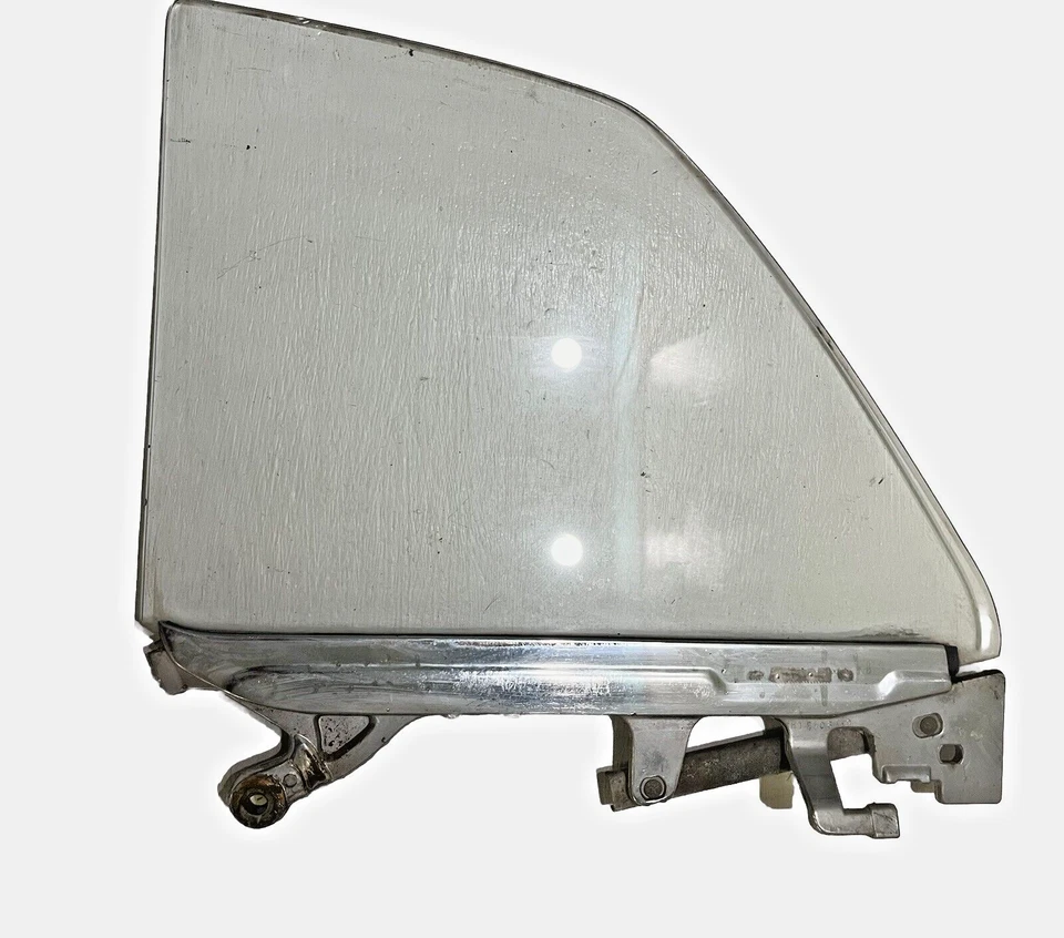 Cuarto de vidrio convertible original GM Chevy Corvair LH 1962-1964 Spyder Monza Foto 1 de 3